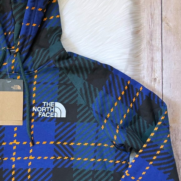 The North Face Women’s Holiday Hoodie - Picture 3 of 7